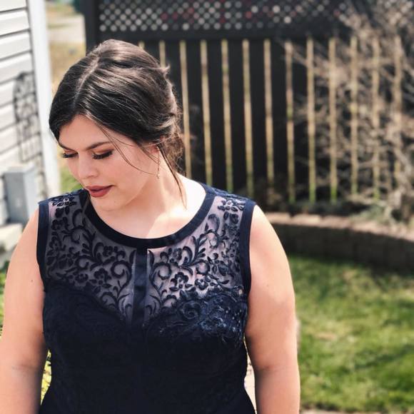 Meet your Posher, Maria - Picture 1 of 1